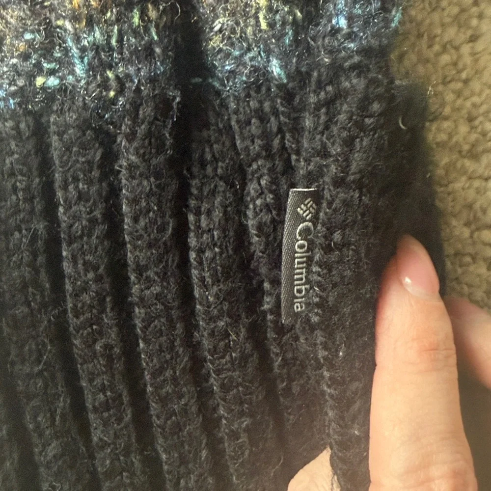 Columbia Women’s Dark Multicolor Knit Pocket Scarf Cable Knit Winter Cozy